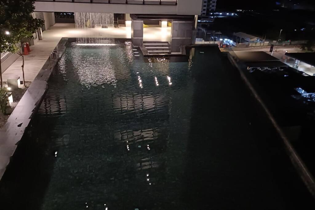 Cozy Flexus Signature 4 Guests Pool Nflix Hbo Kuala Lumpur Ngoại thất bức ảnh